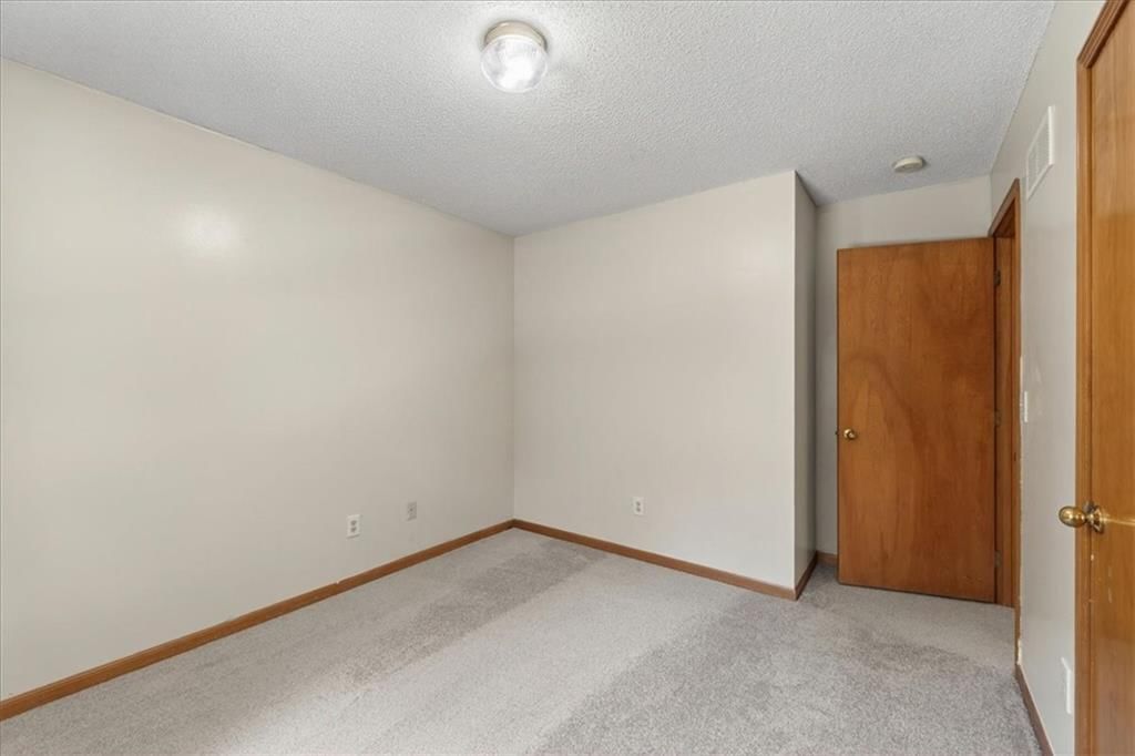 1029 SE Granada Drive — photo 37