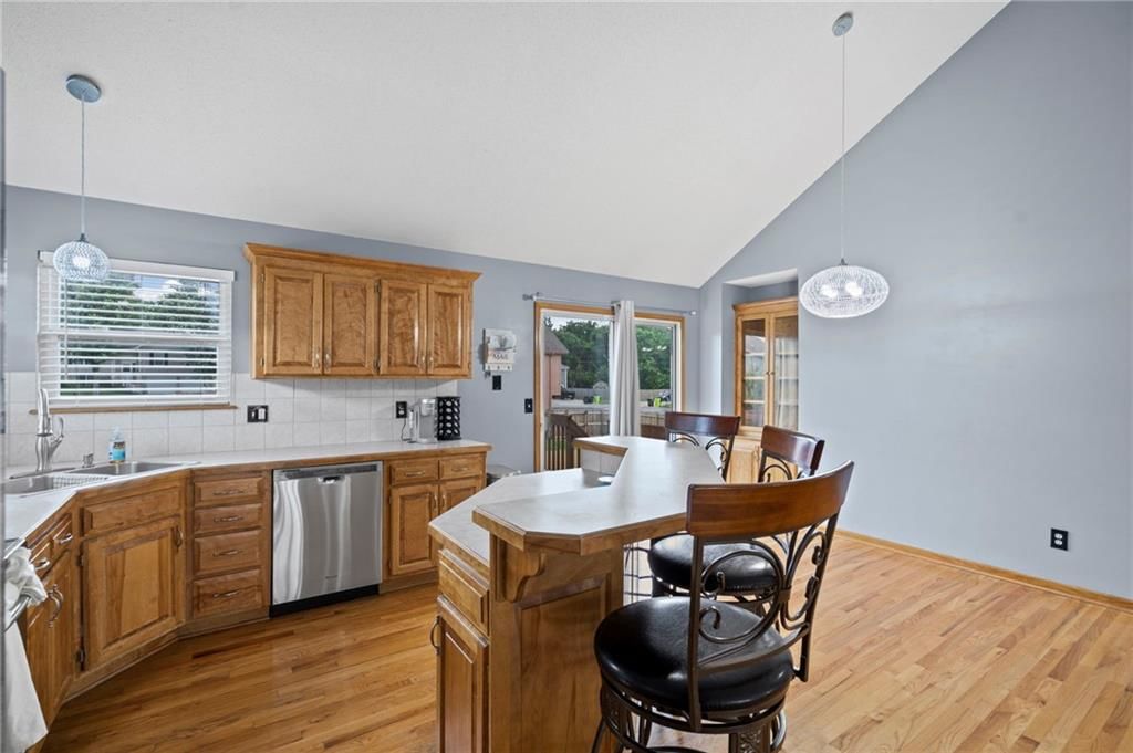 1113 Kent Drive — photo 20