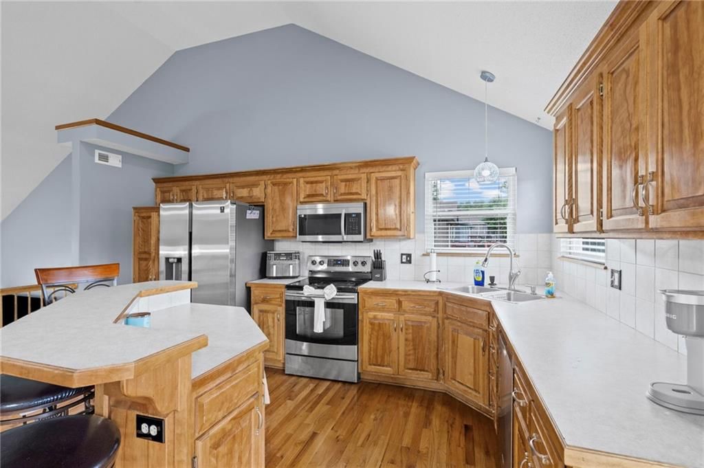 1113 Kent Drive — photo 23