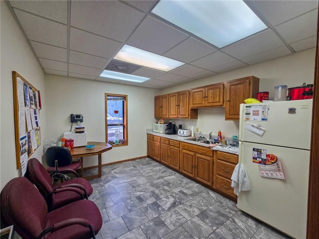 114 Fox Street — photo 28