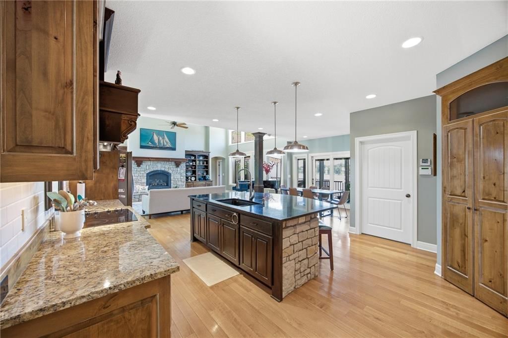 7810 NW Scenic Drive — photo 23