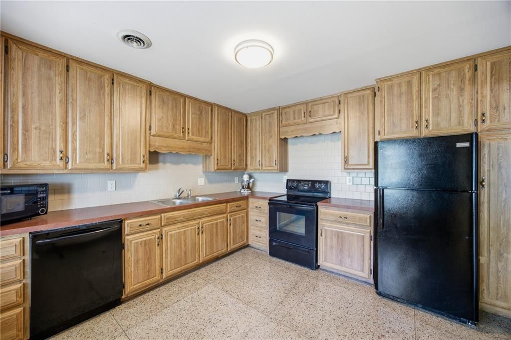7810 NW Scenic Drive — photo 44