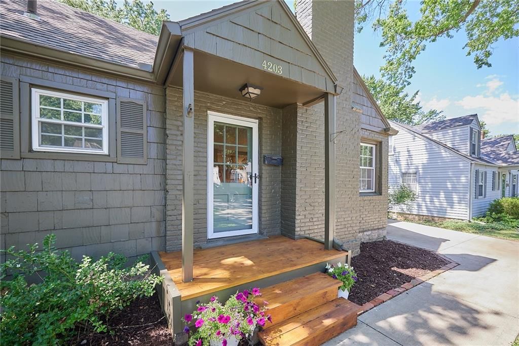 4203 W 53rd Terrace — photo 4