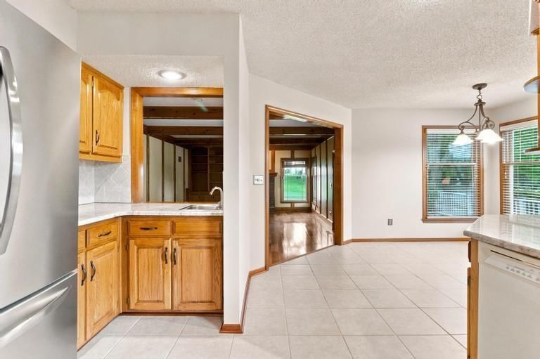 8700 W 113th Street — photo 16