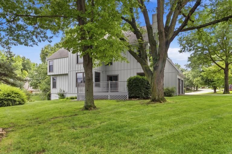 8700 W 113th Street — photo 42