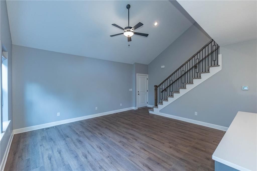 21696 W 123 Terrace — photo 9