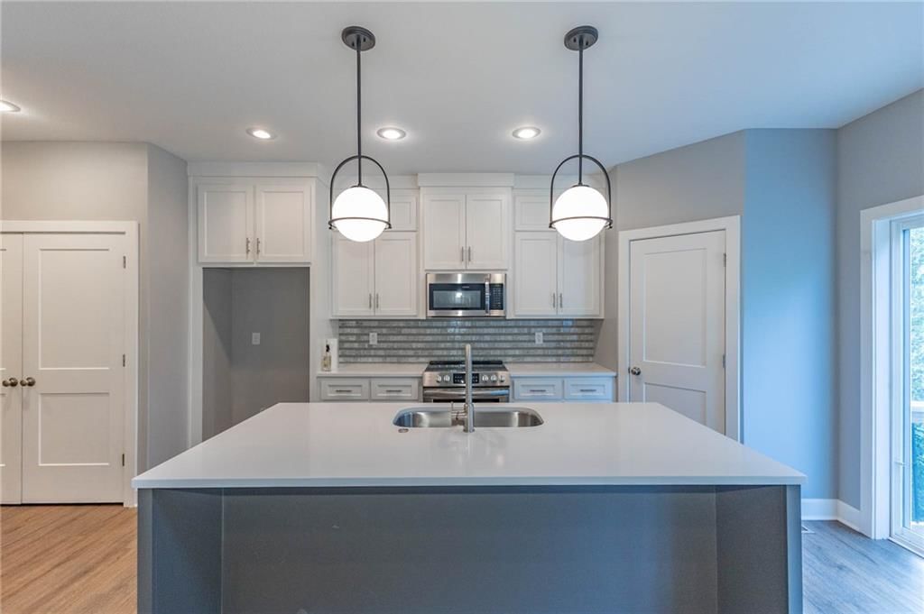 21696 W 123 Terrace — photo 11