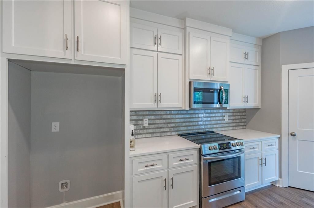 21696 W 123 Terrace — photo 13