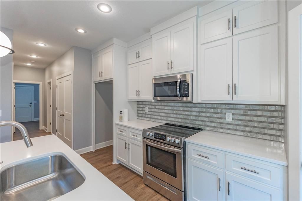 21696 W 123 Terrace — photo 15