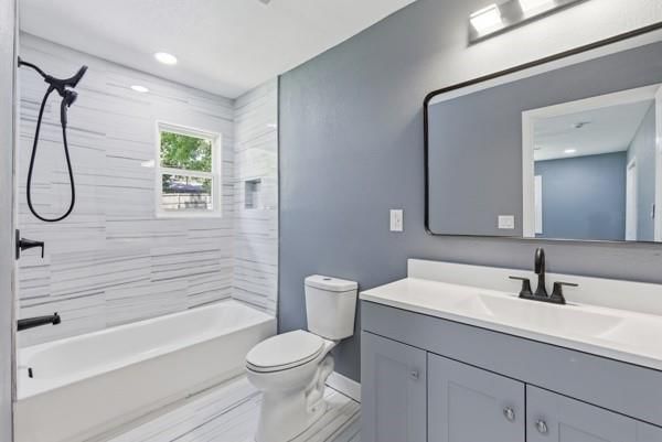 3000 N 72nd Terrace — photo 13