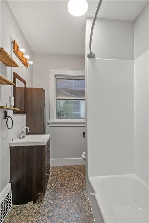 901 9th Avenue — photo 14