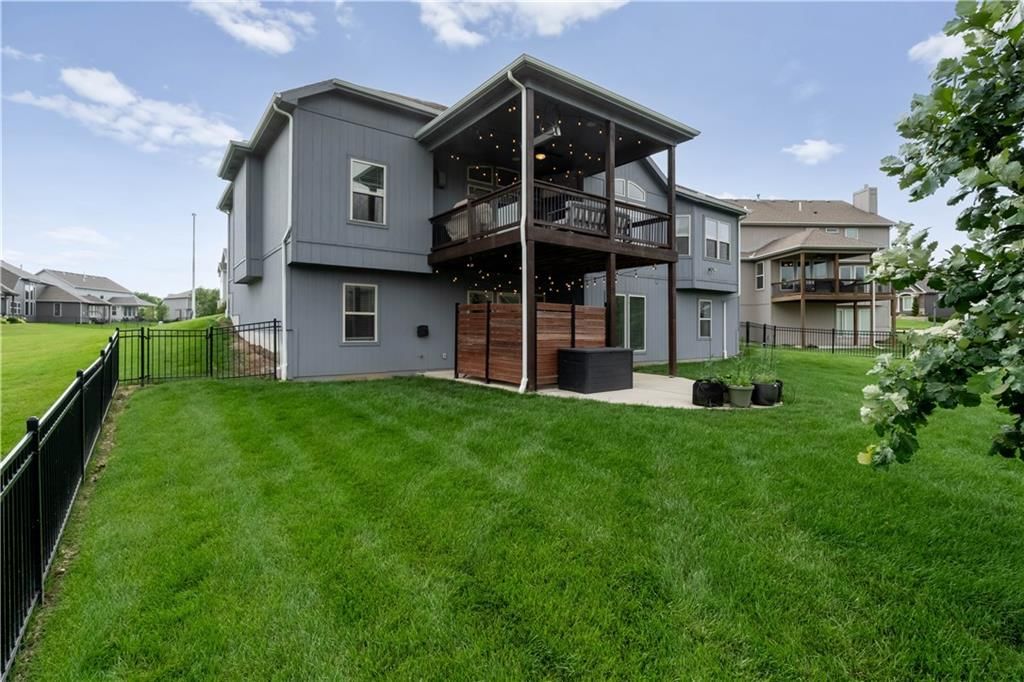 8905 N Donnelly Avenue — photo 40
