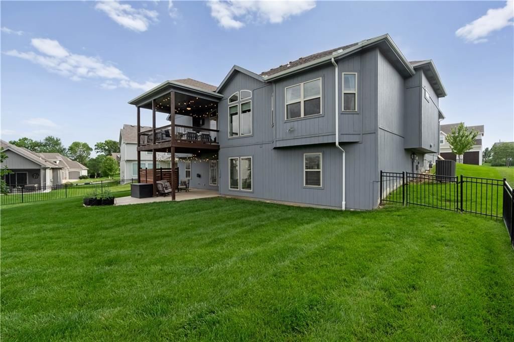 8905 N Donnelly Avenue — photo 42