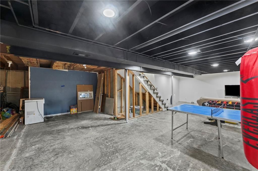 2043 NE Patterson Drive — photo 19