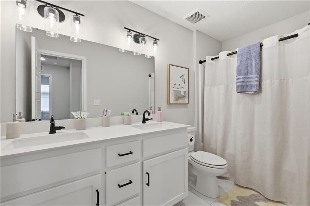 425 Hampstead Drive — photo 28