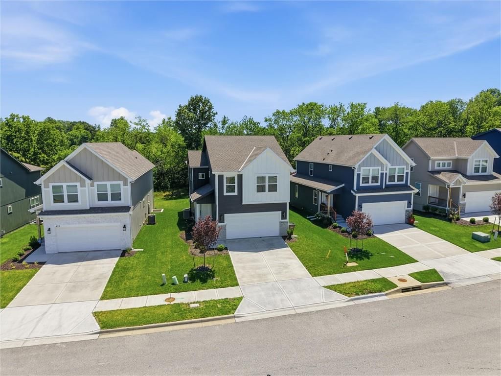 425 Hampstead Drive — photo 35