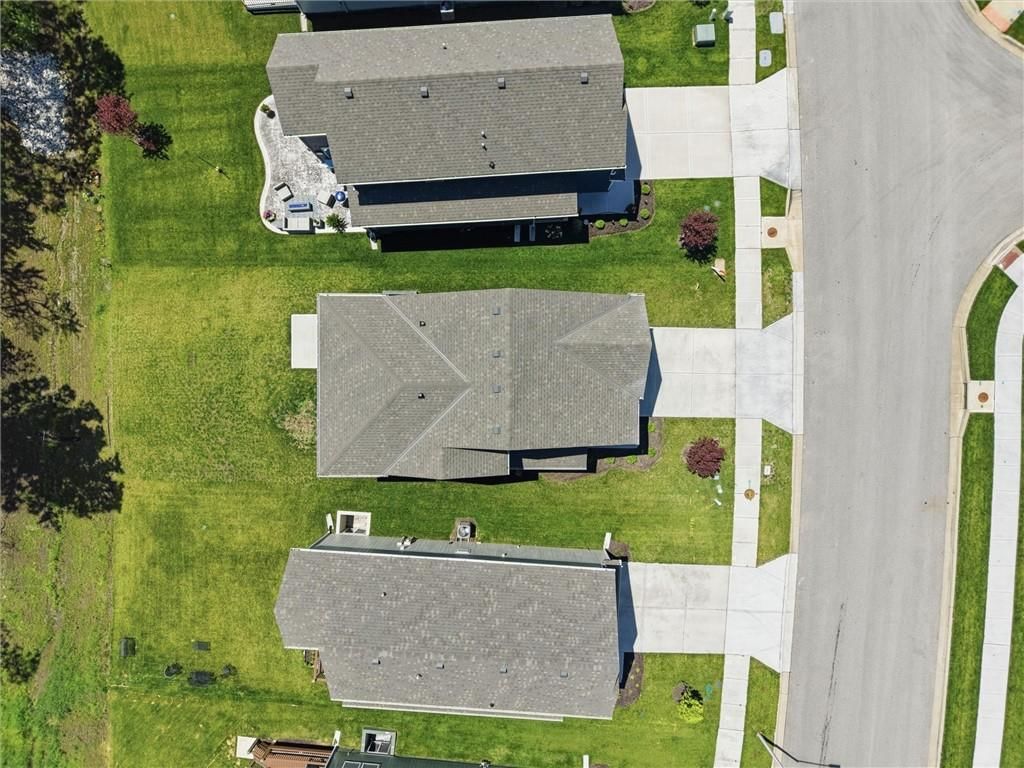 425 Hampstead Drive — photo 38
