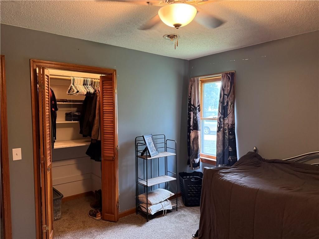 702 E Grand Avenue — photo 25