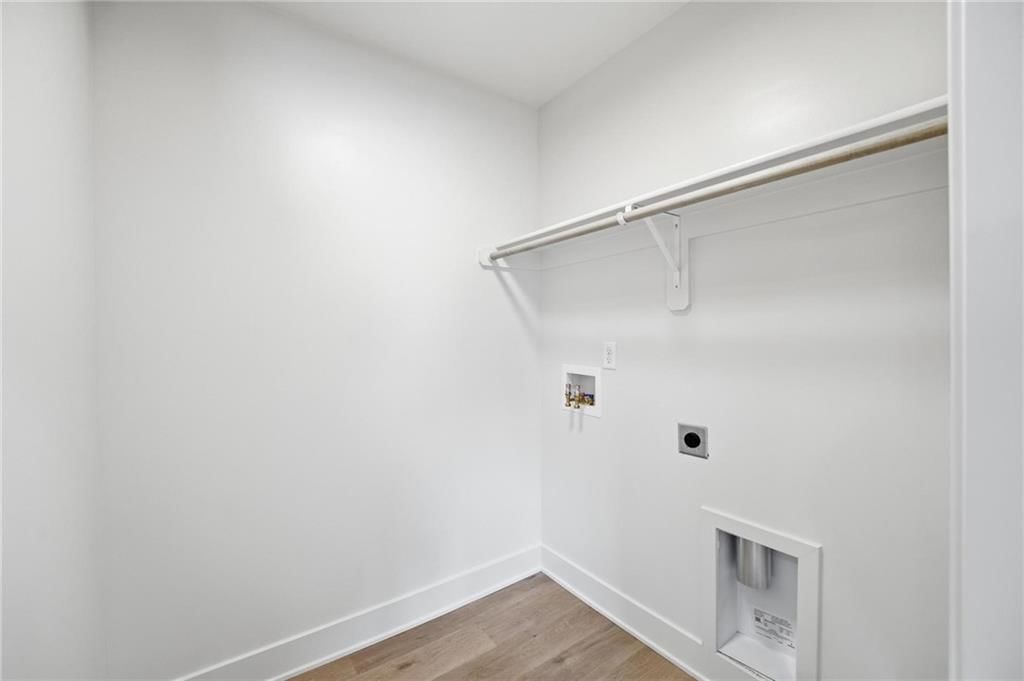 212 NW Orchard Court — photo 13