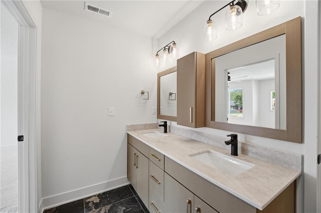 212 NW Orchard Court — photo 25