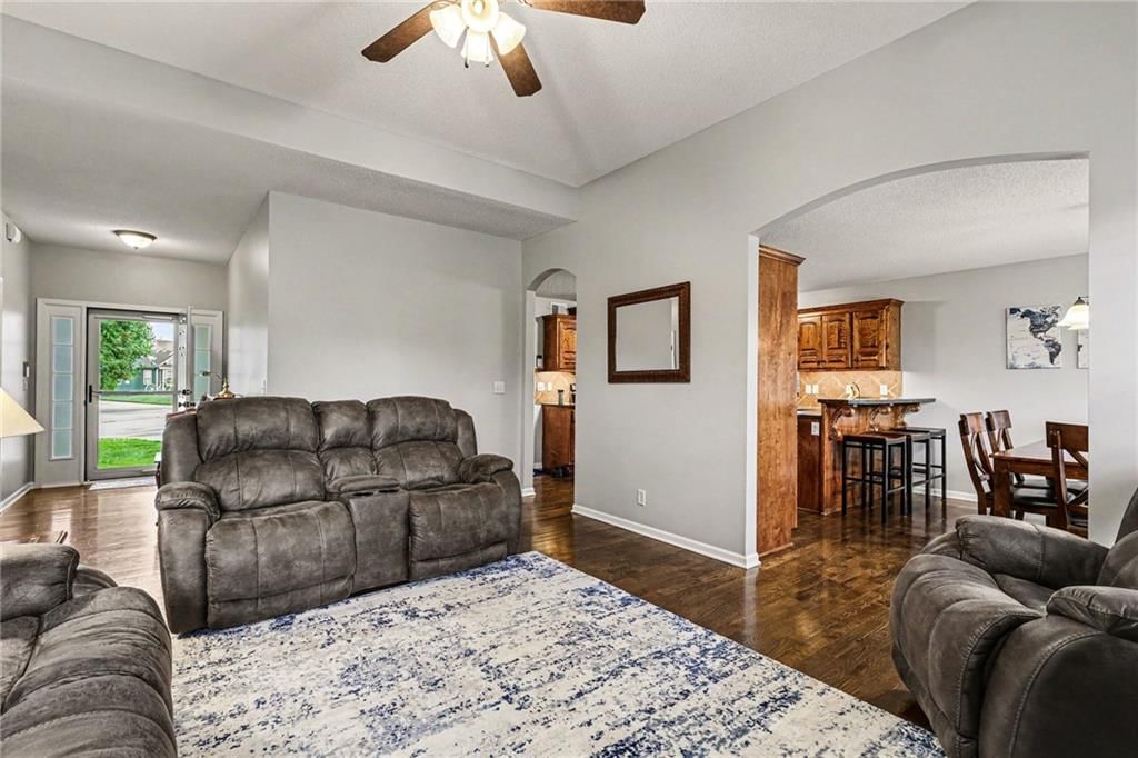 16906 Meadow Creek Court — photo 9