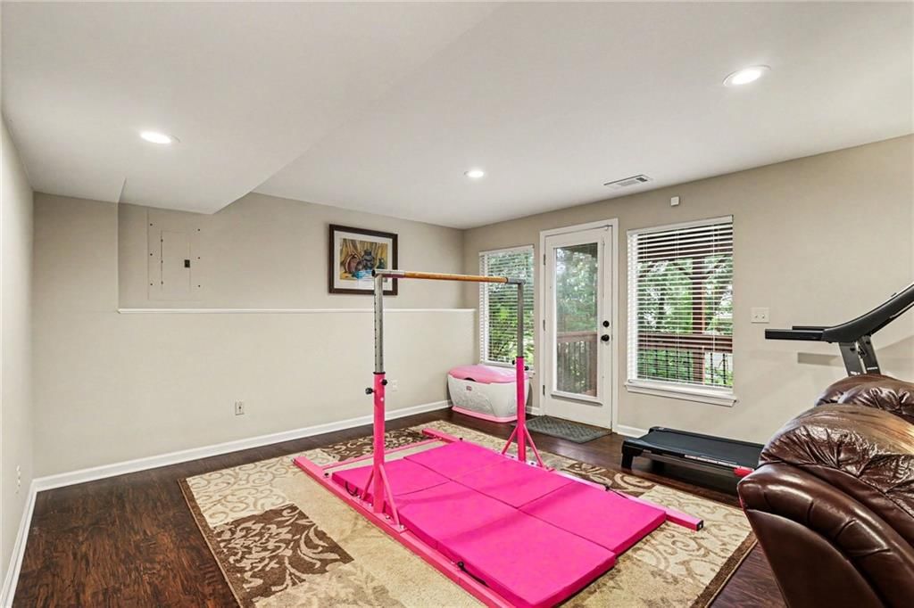 16906 Meadow Creek Court — photo 29