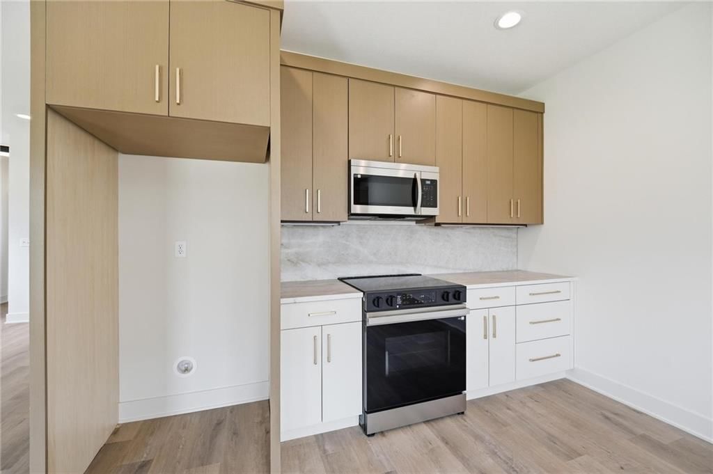 210 NW Orchard Court — photo 10