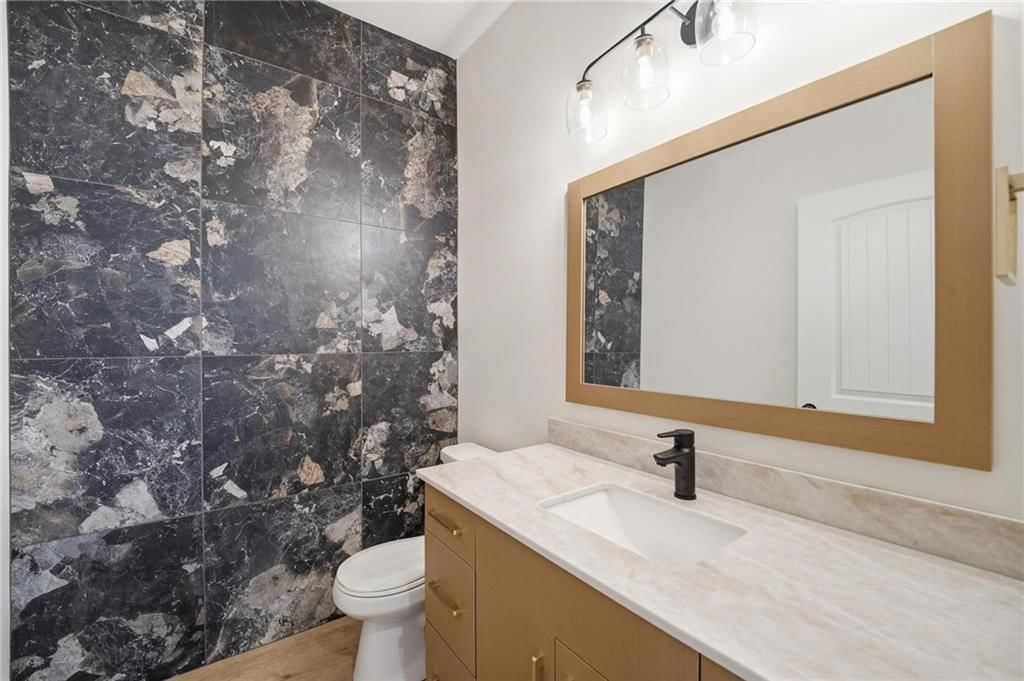 210 NW Orchard Court — photo 12
