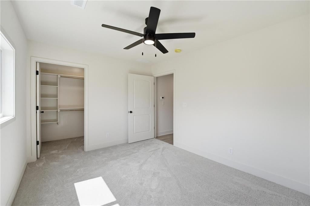 210 NW Orchard Court — photo 14