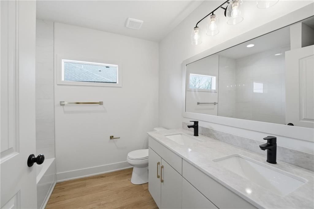 210 NW Orchard Court — photo 19