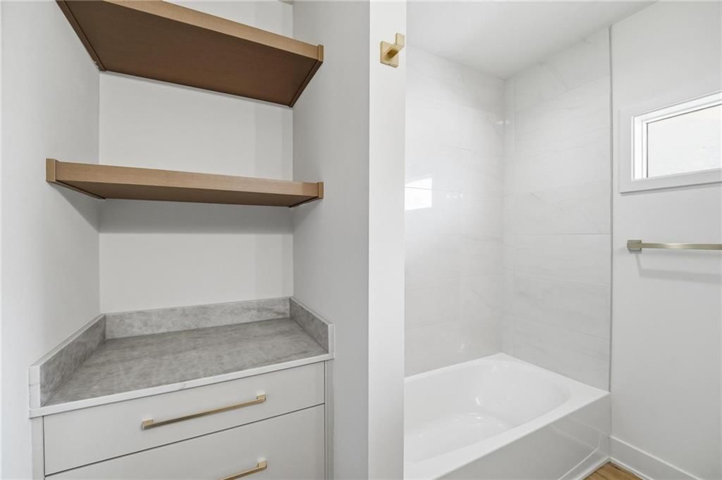 210 NW Orchard Court — photo 20