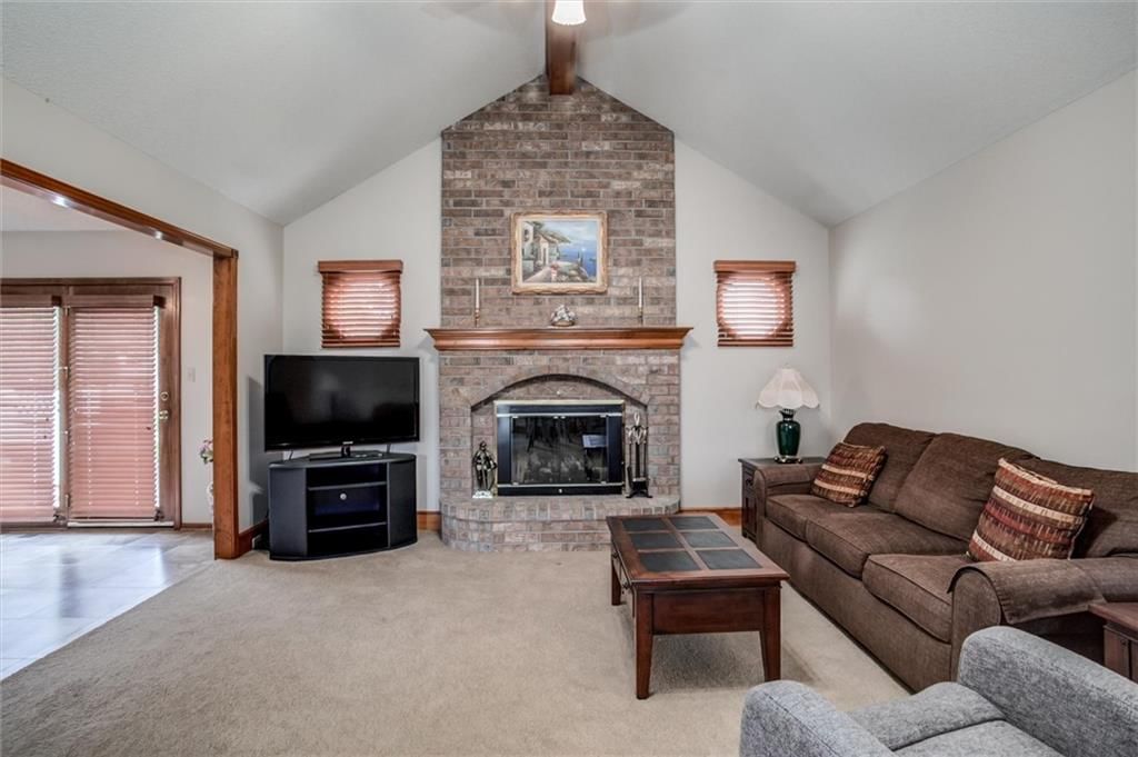 3401 Gateway Drive — photo 5