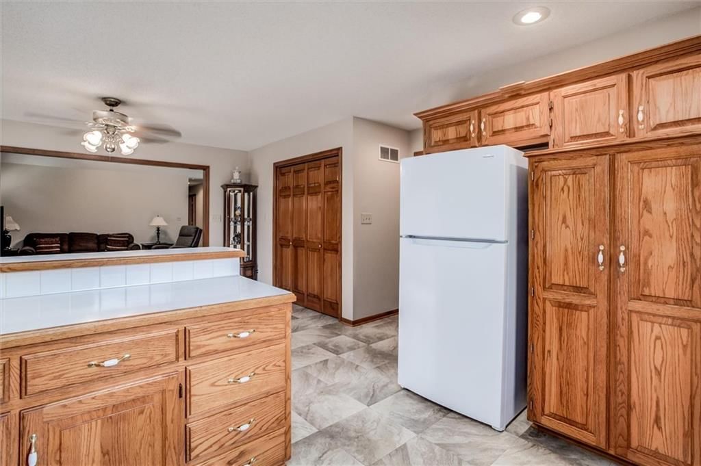 3401 Gateway Drive — photo 10