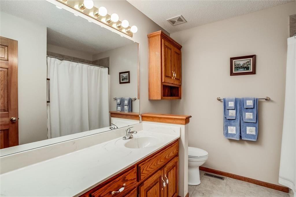 3401 Gateway Drive — photo 11