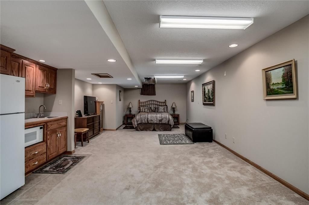 3401 Gateway Drive — photo 18