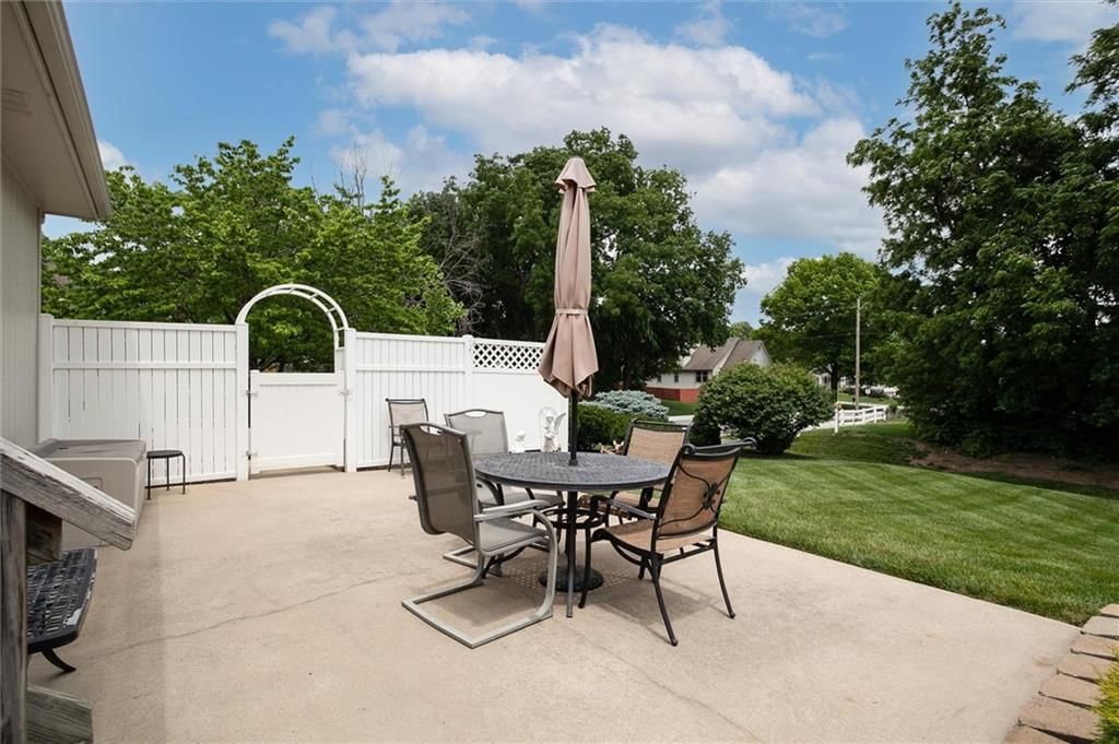 3401 Gateway Drive — photo 24