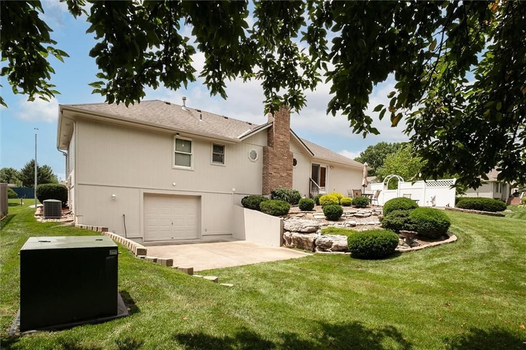 3401 Gateway Drive — photo 27