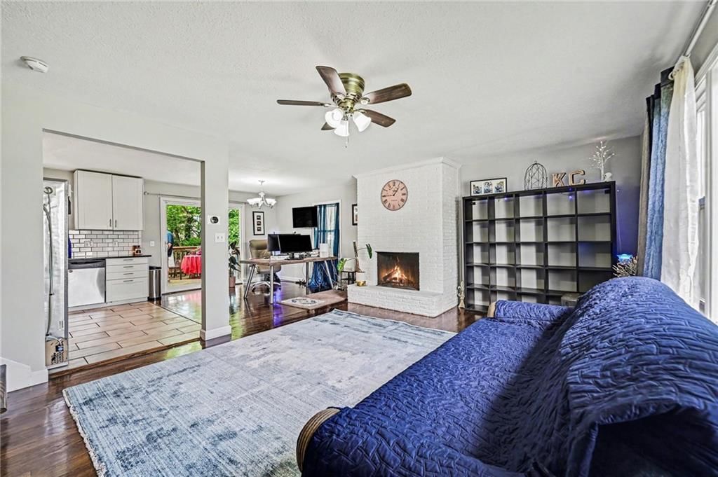 13 NW Englewood Court — photo 6