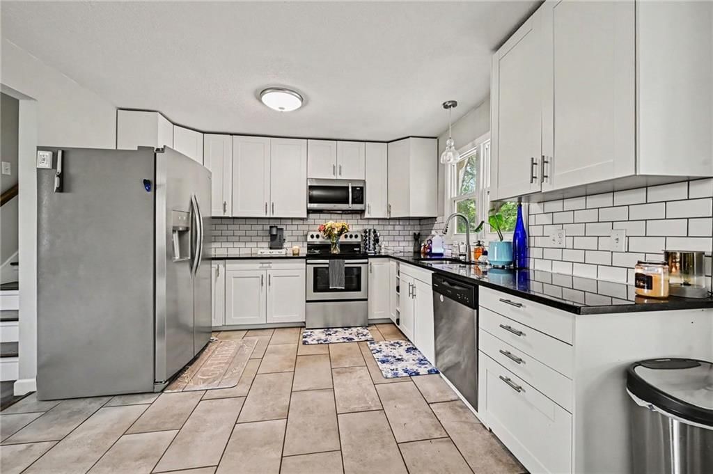 13 NW Englewood Court — photo 9