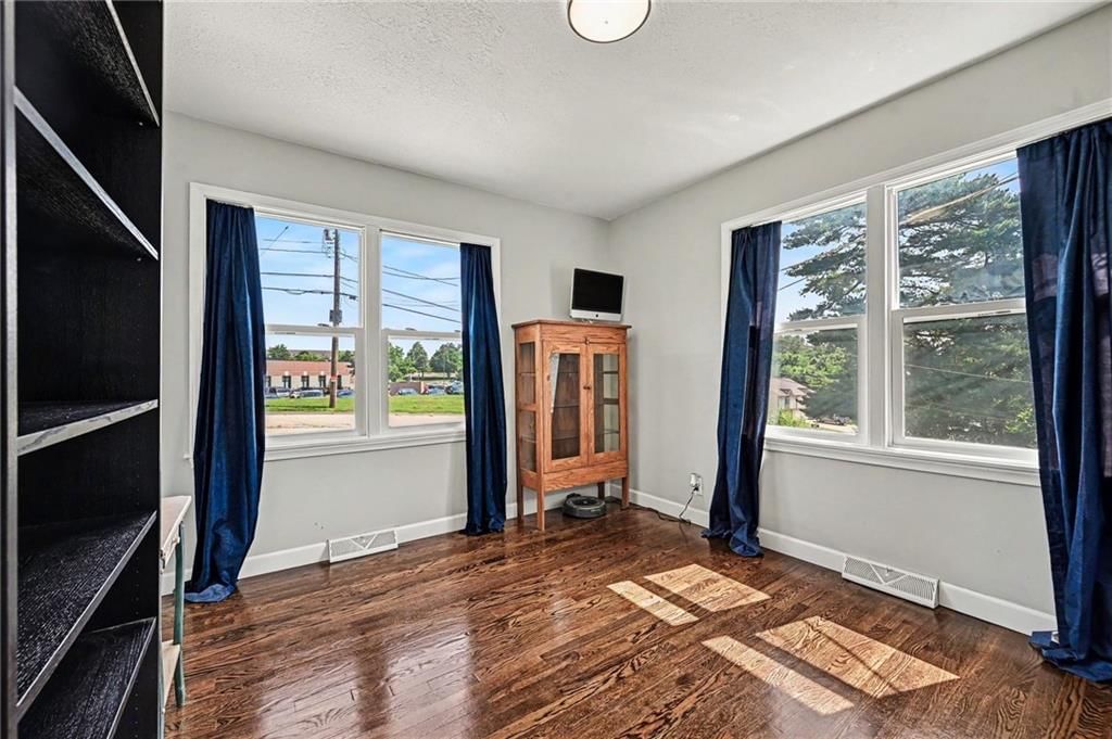 13 NW Englewood Court — photo 15