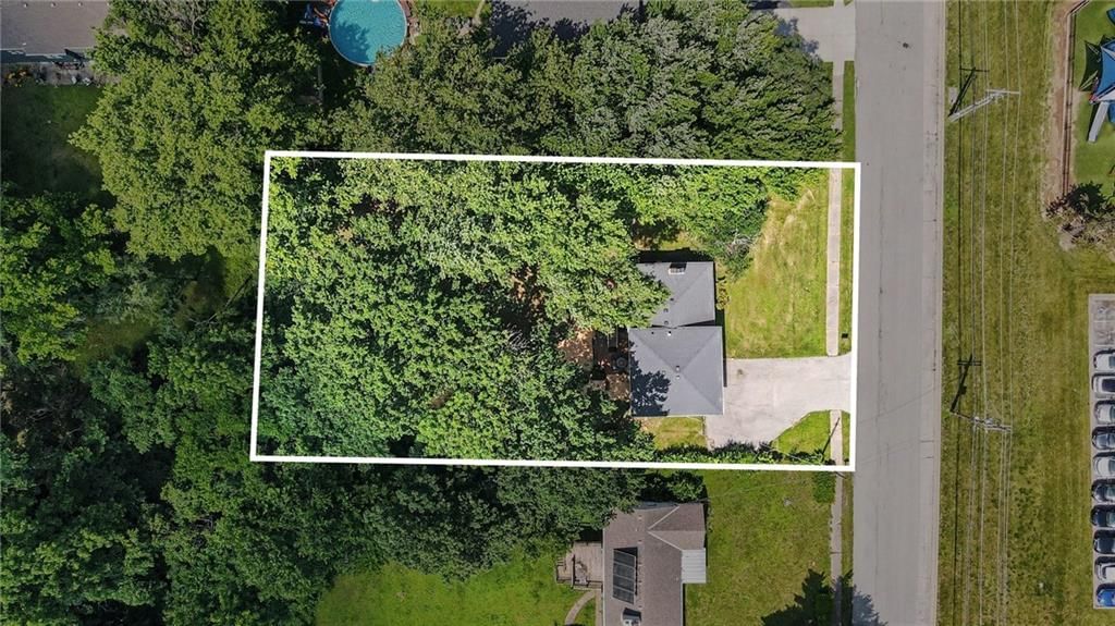 13 NW Englewood Court — photo 32