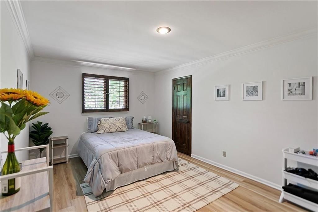 12600 Overbrook Road — photo 32