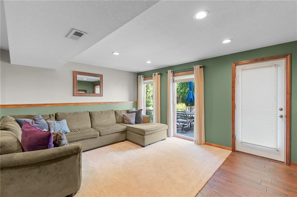 5901 NW Liston Court — photo 34