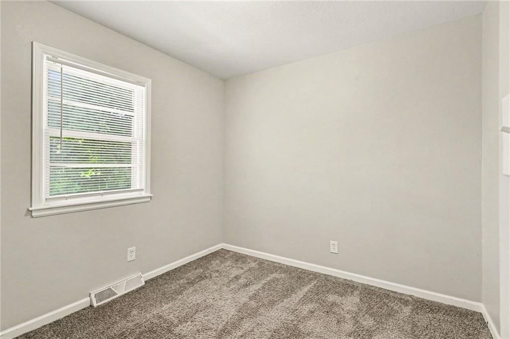 7601 E 76th Street — photo 10