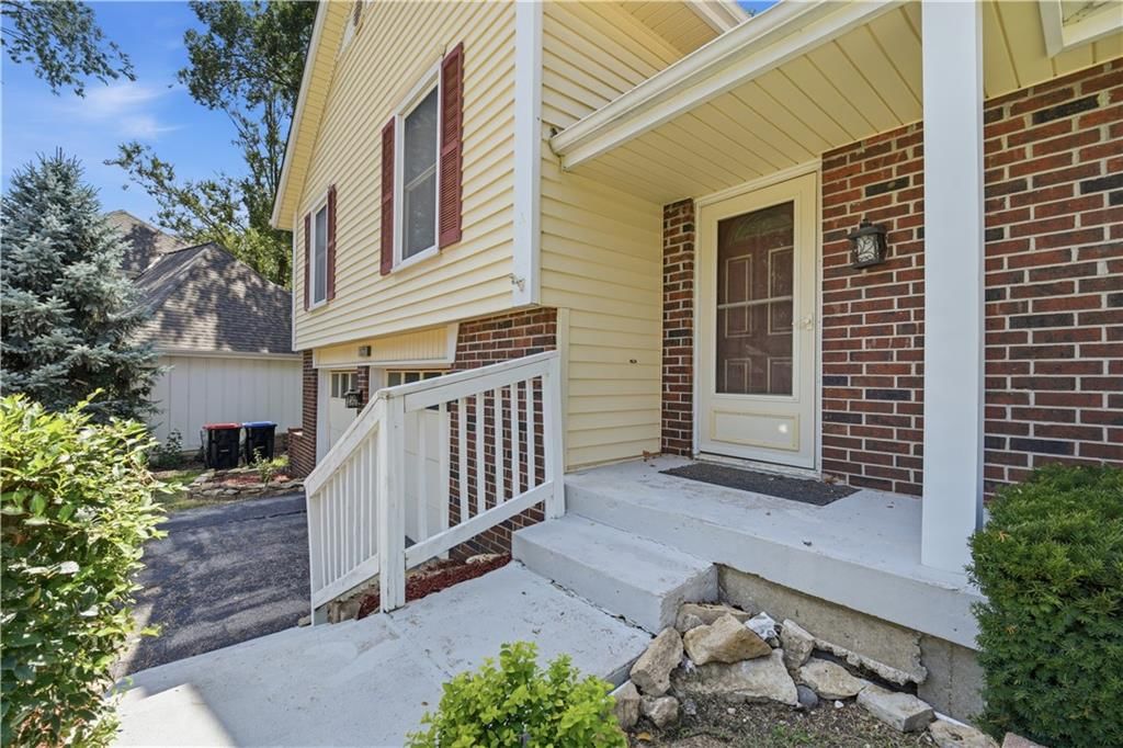 10230 Oakmont Circle — photo 5