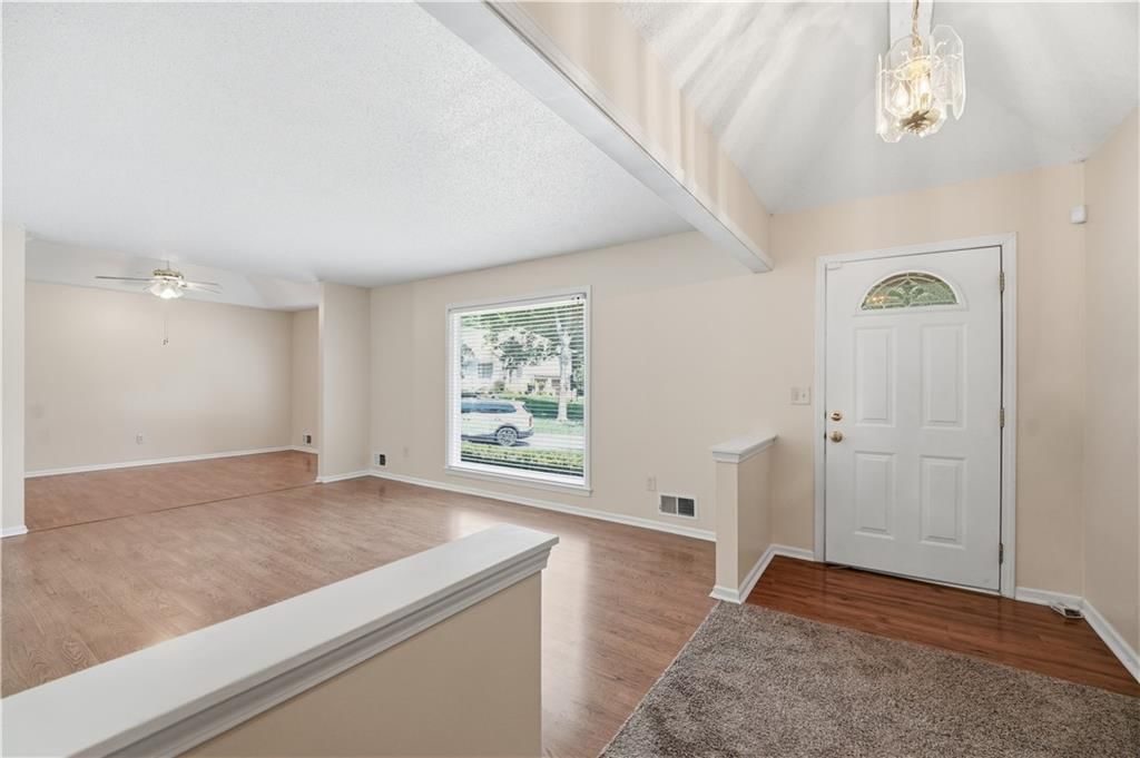 10230 Oakmont Circle — photo 7
