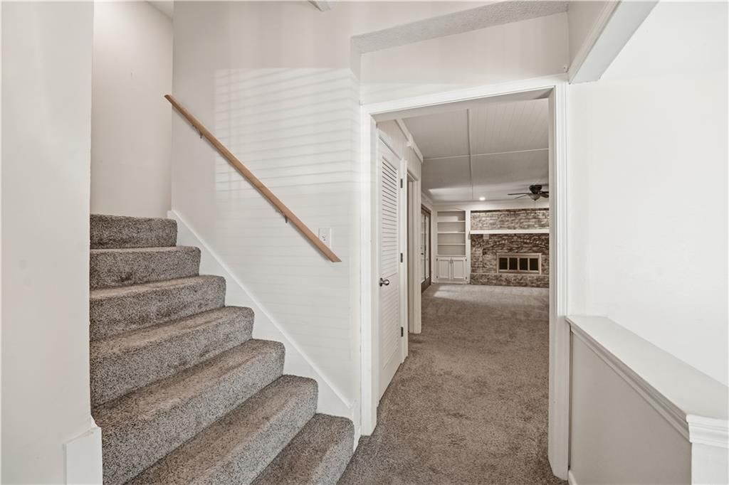 10230 Oakmont Circle — photo 9