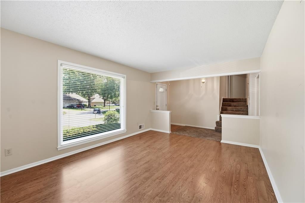 10230 Oakmont Circle — photo 12