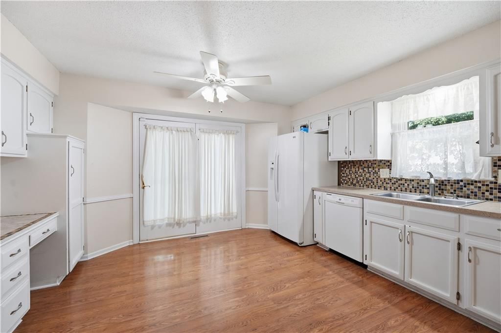 10230 Oakmont Circle — photo 21
