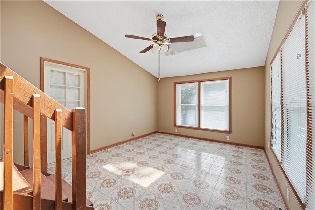 10230 Oakmont Circle — photo 27